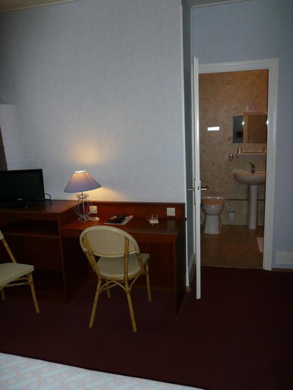 Hotel De Bale Мюлуз Екстериор снимка