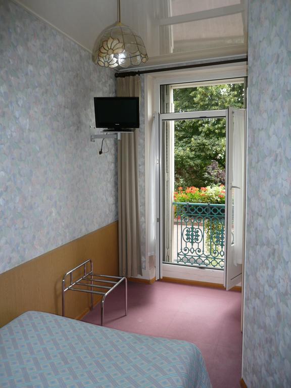 Hotel De Bale Мюлуз Екстериор снимка