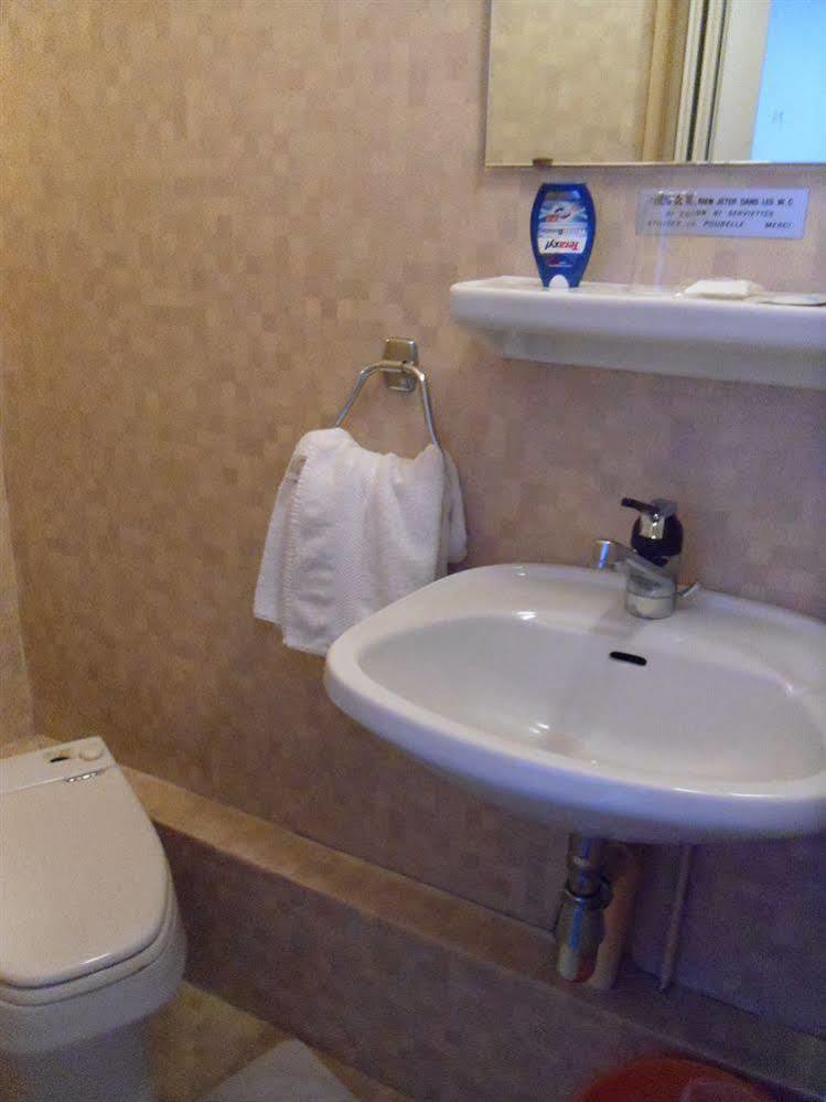 Hotel De Bale Мюлуз Екстериор снимка
