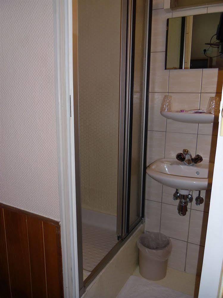 Hotel De Bale Мюлуз Екстериор снимка