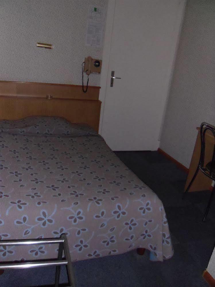 Hotel De Bale Мюлуз Екстериор снимка